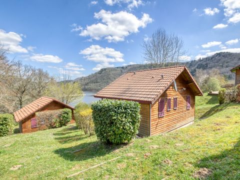 Résidence Vacancéole Les Chalets de la Chazotte - Camping Puy-de-Dôme - Image N°2